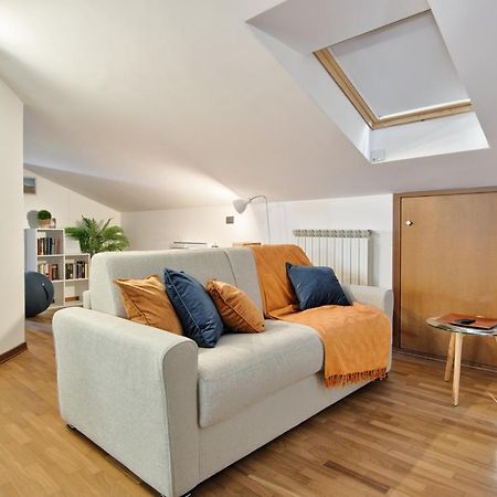 5 Miglia Apartment La Mansarda A Collegno Exterior photo